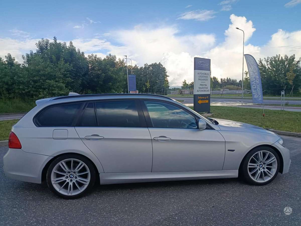 BMW 320, 2.0 l., universalas