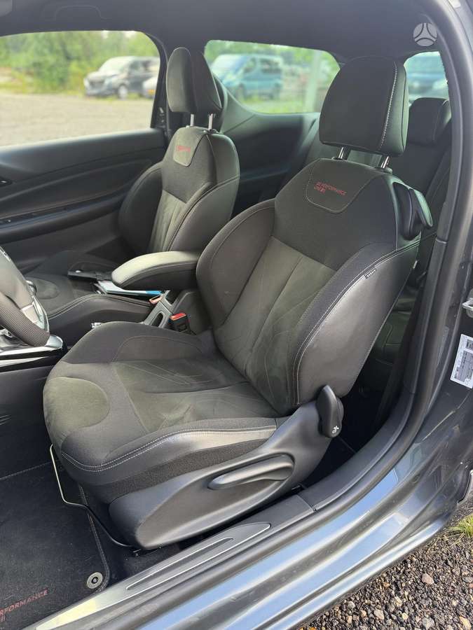 Citroen DS3, 1.2 l., Хэтчбек