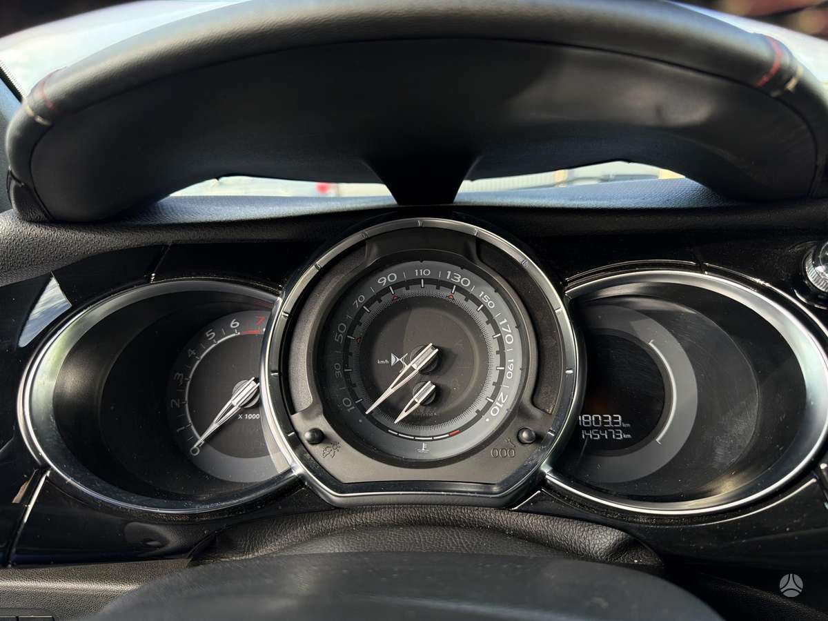 Citroen DS3, 1.2 l., Хэтчбек