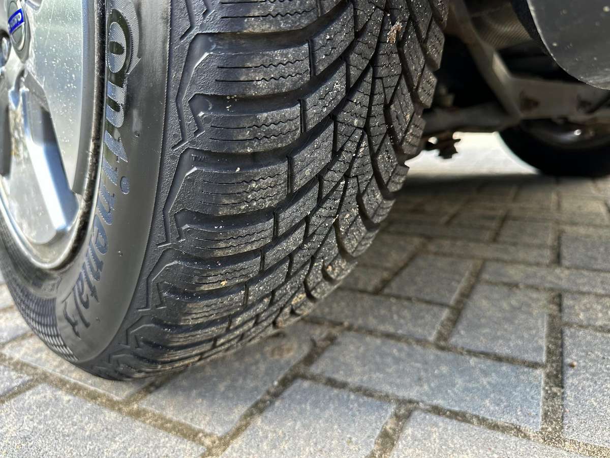 Volvo S40, 1.6 l., Седан
