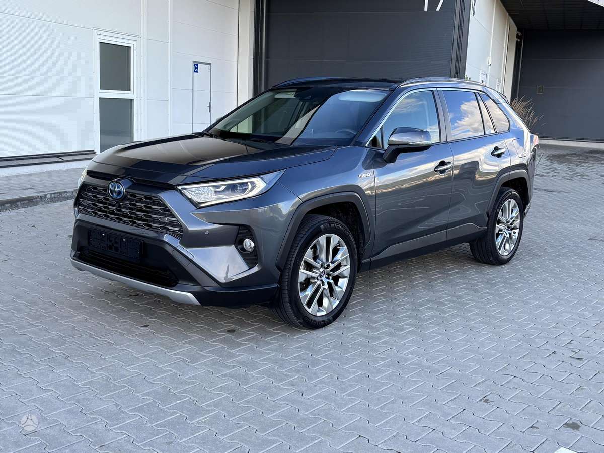 Toyota RAV4 - 1