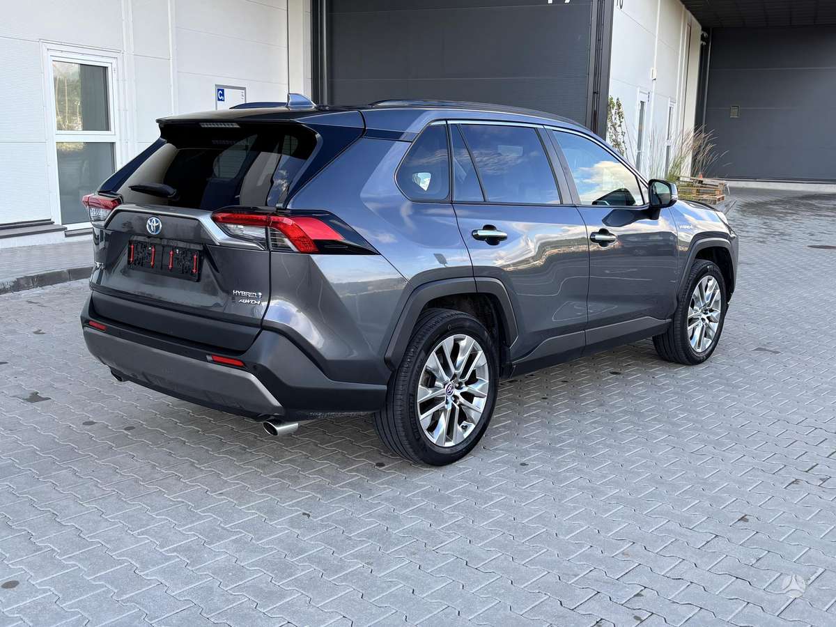 Toyota RAV4 - 5