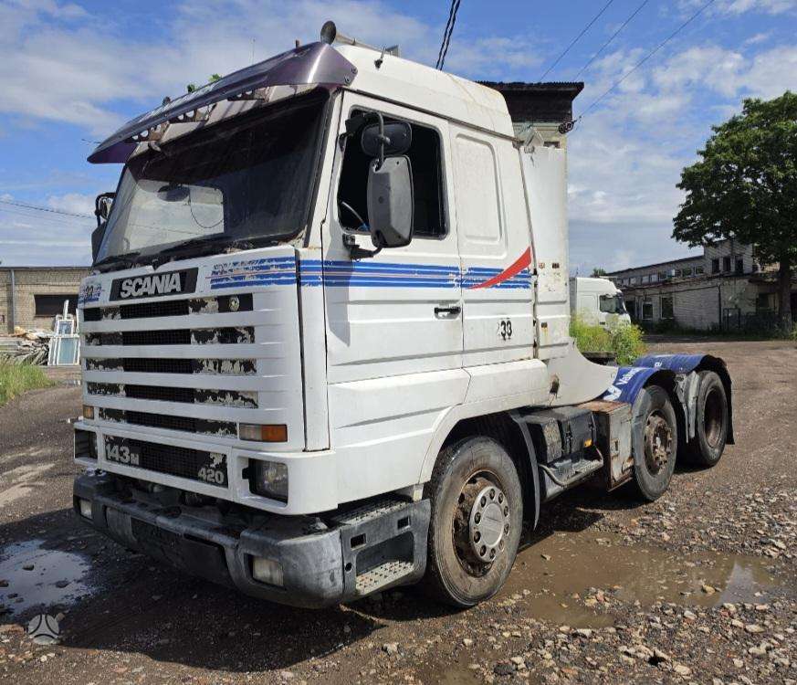 Scania 143, single sleeper