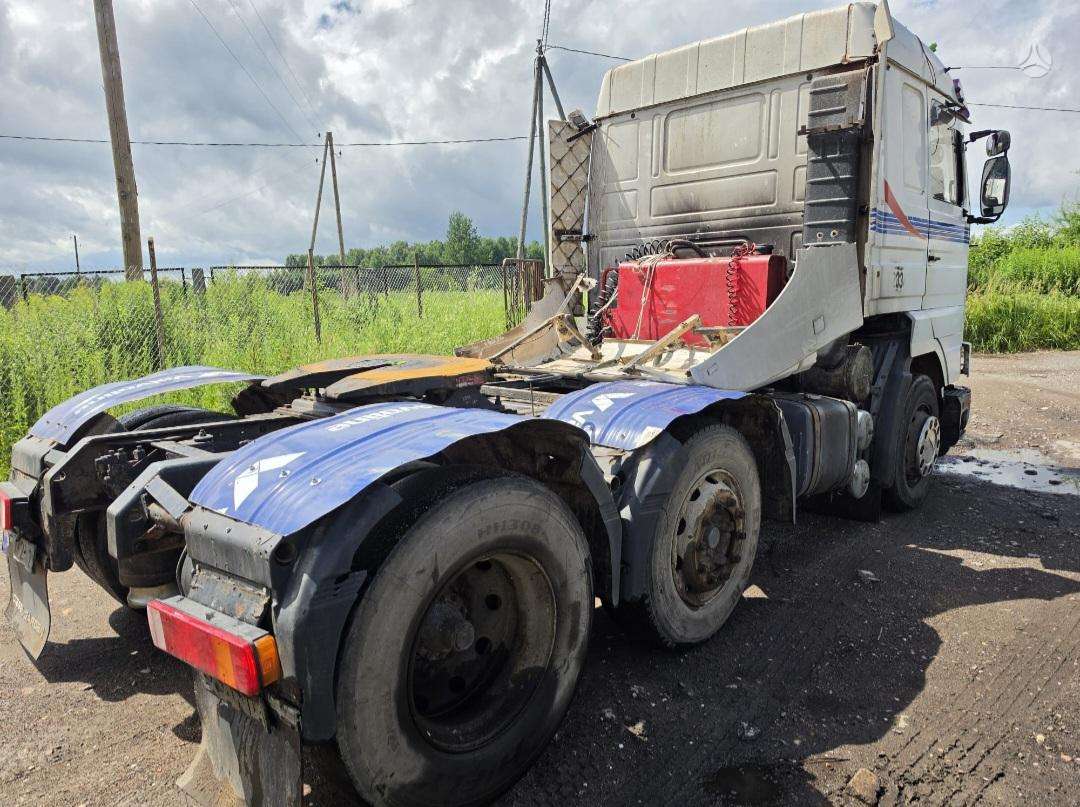 Scania 143, single sleeper