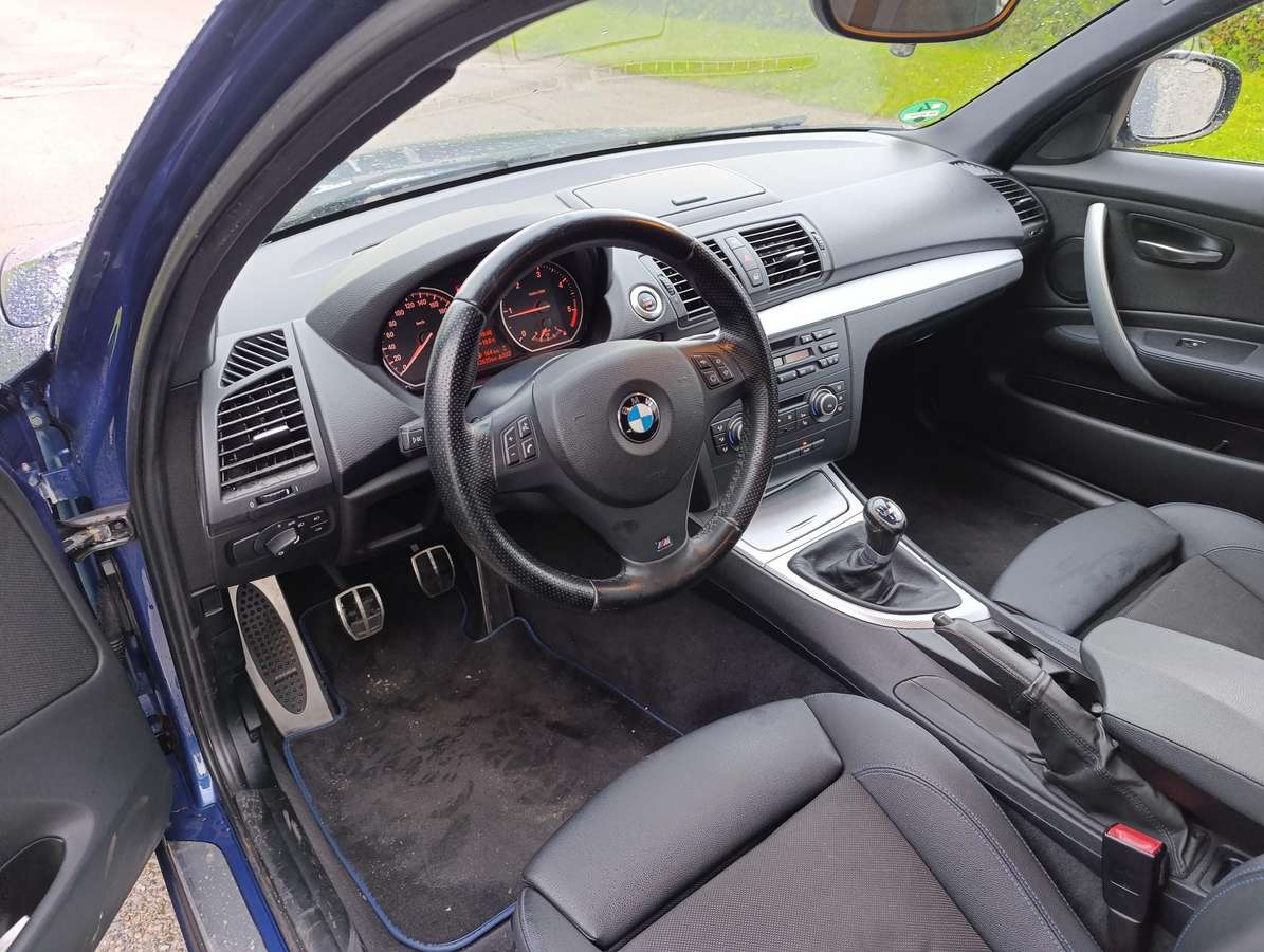BMW 123, 2.0 l., hatchback