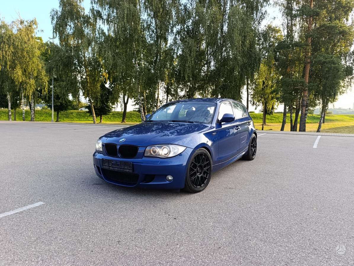 BMW 123, 2.0 l., hatchback