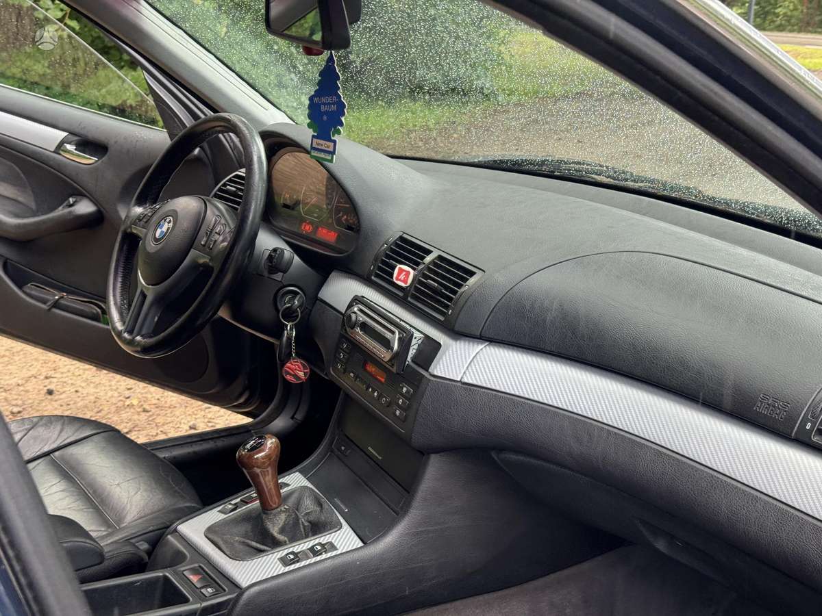 BMW 323, 2.5 l., Седан