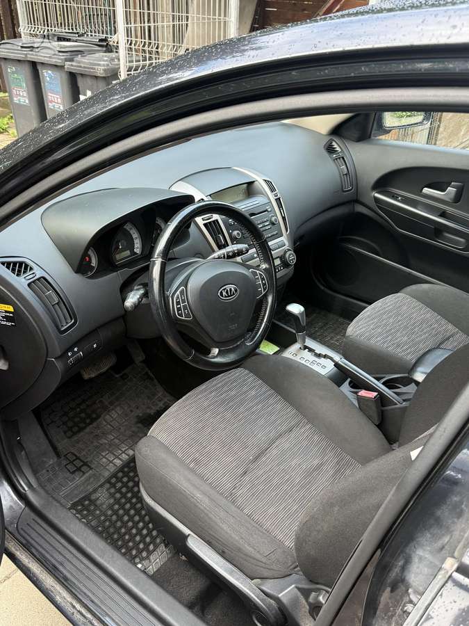 Kia Ceed, 1.6 l., hatchback