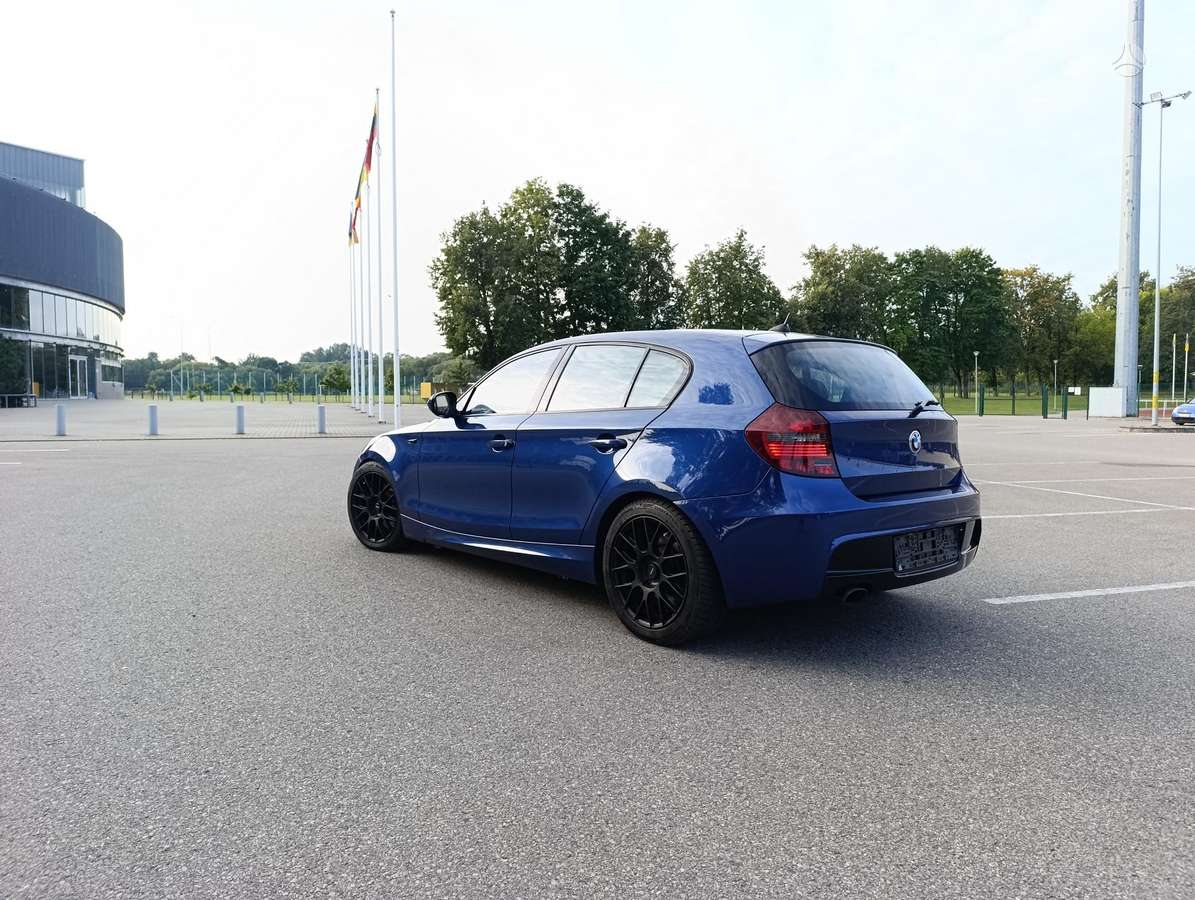 BMW 123, 2.0 l., hatchback