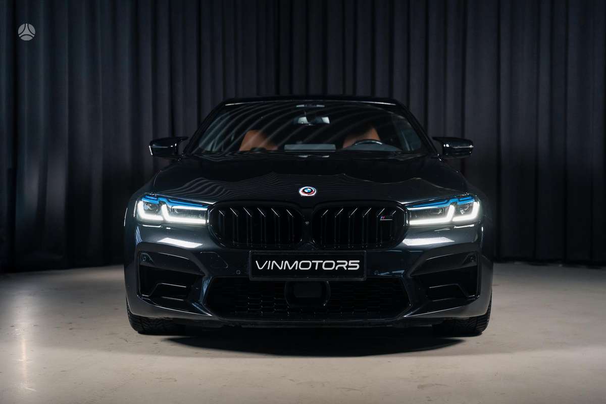 BMW M5, 4.4 l., Седан