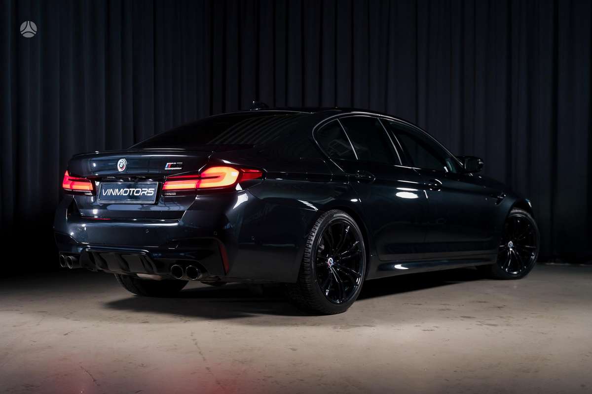 BMW M5, 4.4 l., Седан