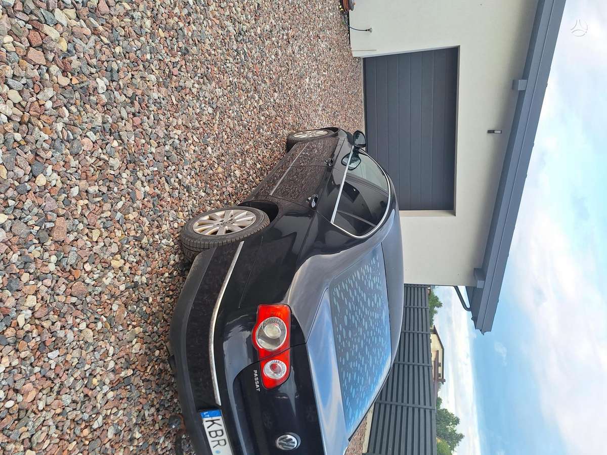 Volkswagen Passat - 4