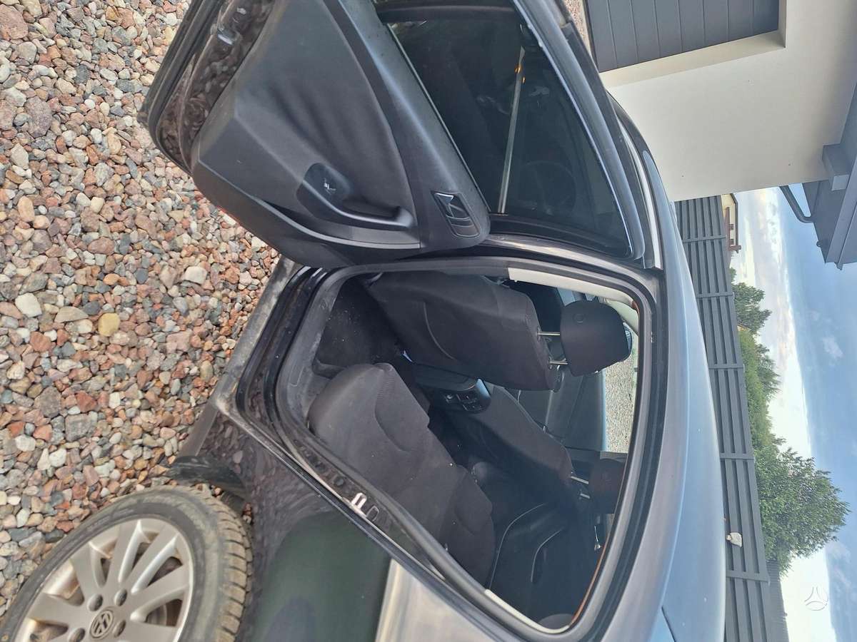 Volkswagen Passat - 5