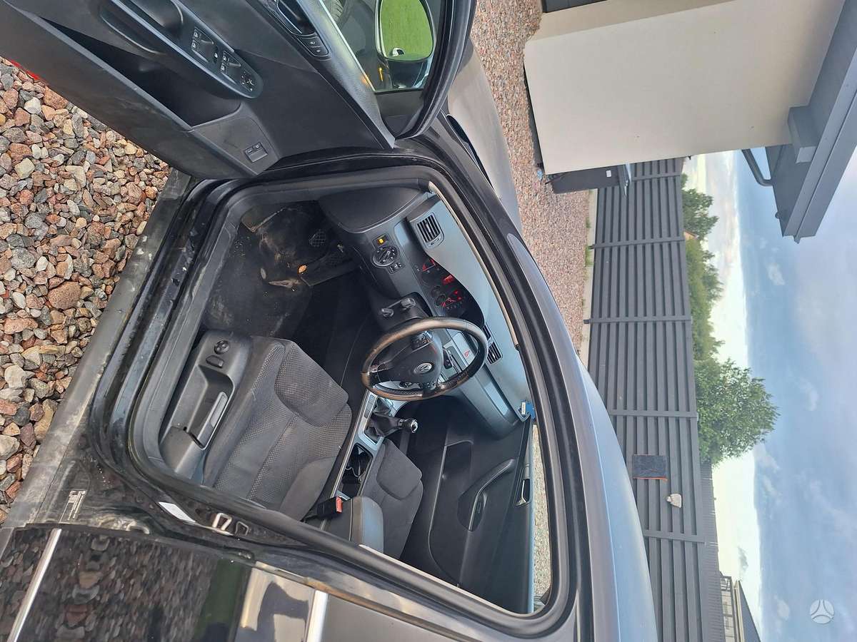 Volkswagen Passat - 6