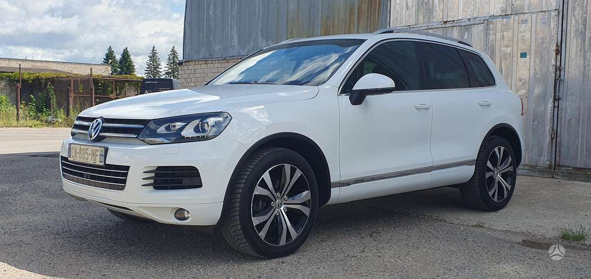 Volkswagen Touareg - 2