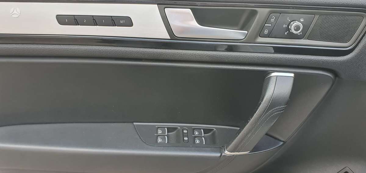 Volkswagen Touareg - 9