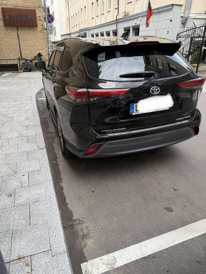 Toyota Highlander - 3