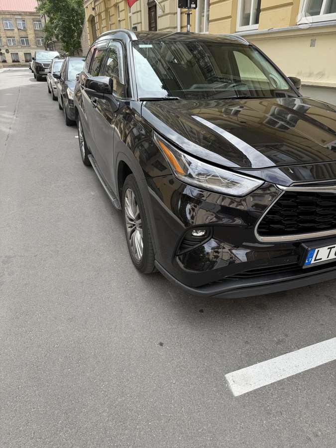 Toyota Highlander - 2