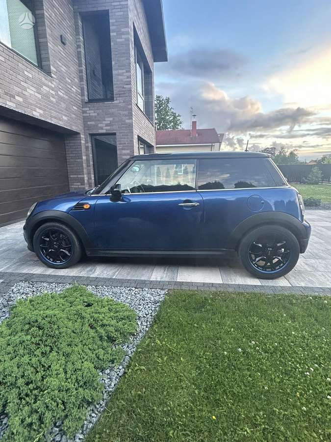 Mini One, 1.6 l., hatchback