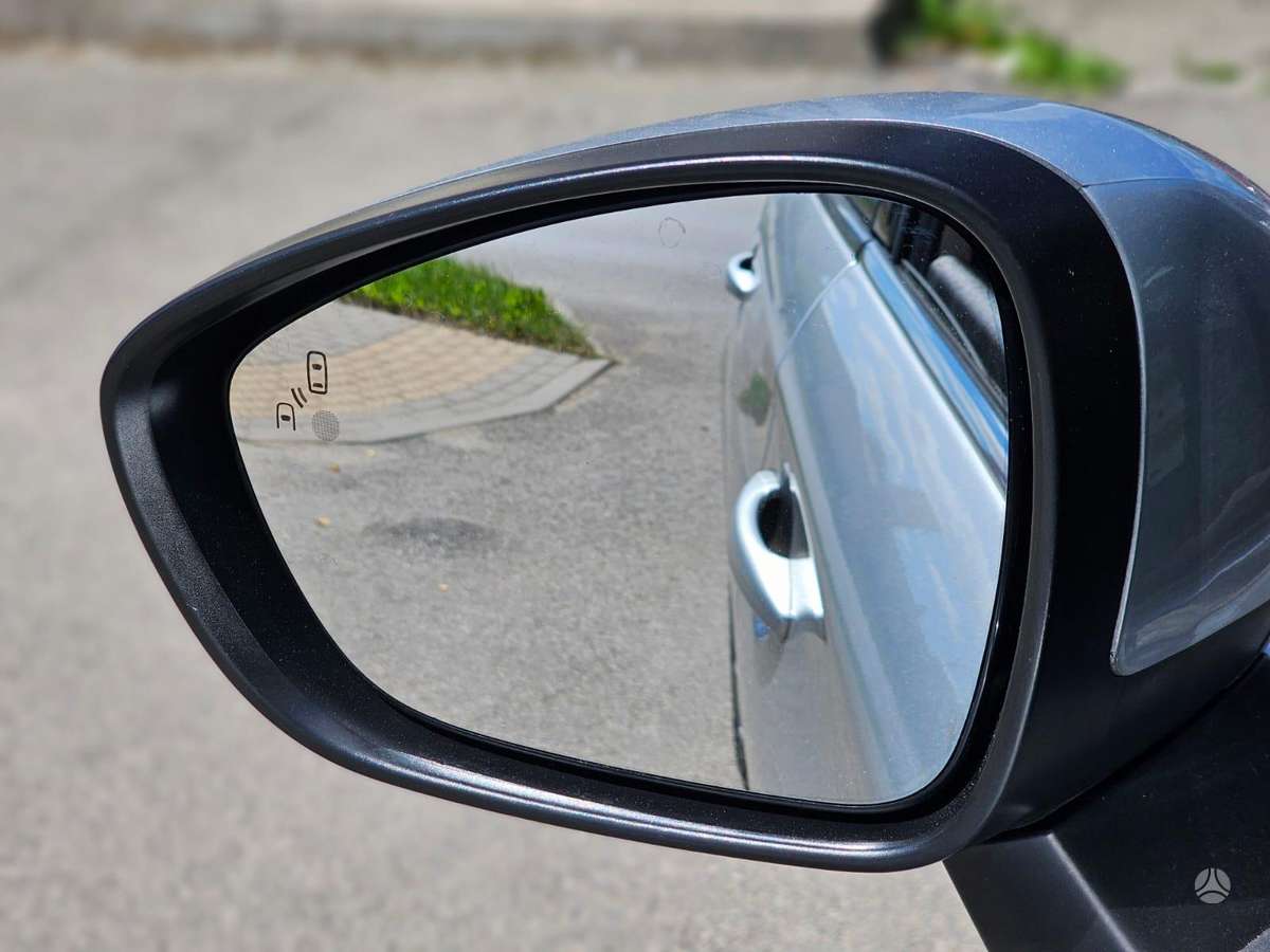 Citroen C4, 1.6 l., hatchback