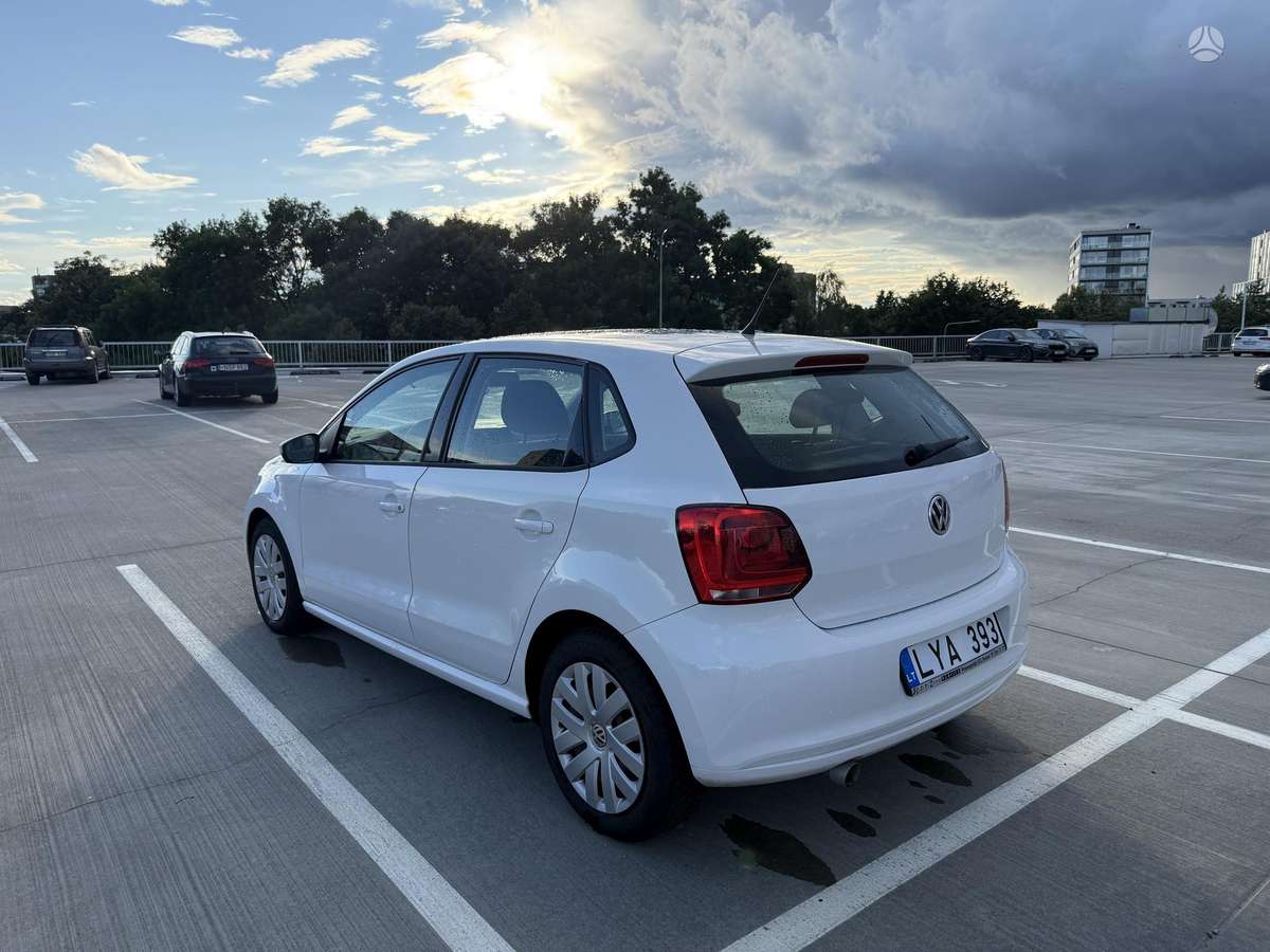 Volkswagen Polo - 4