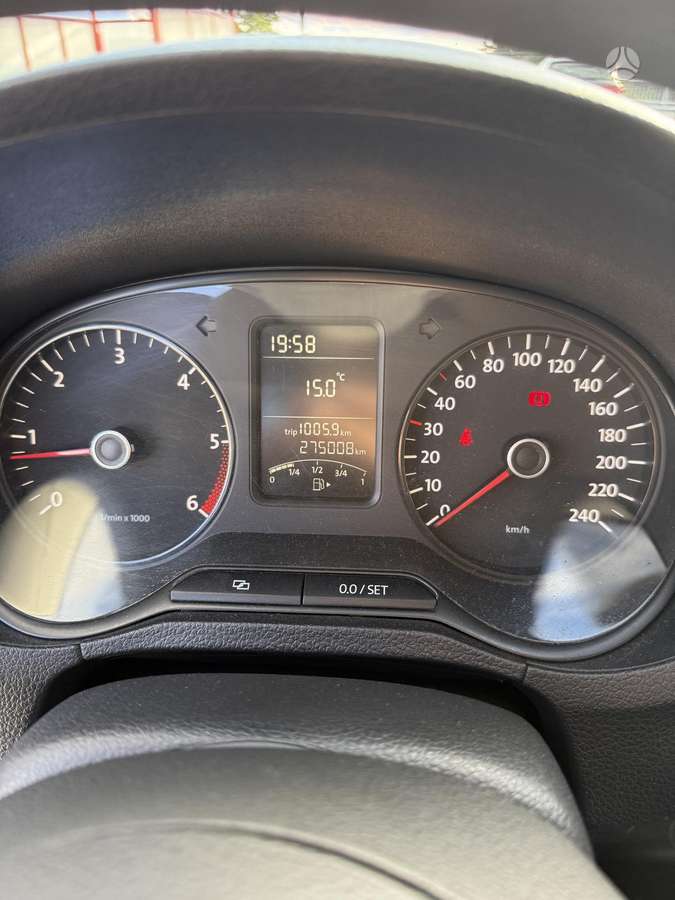 Volkswagen Polo - 7
