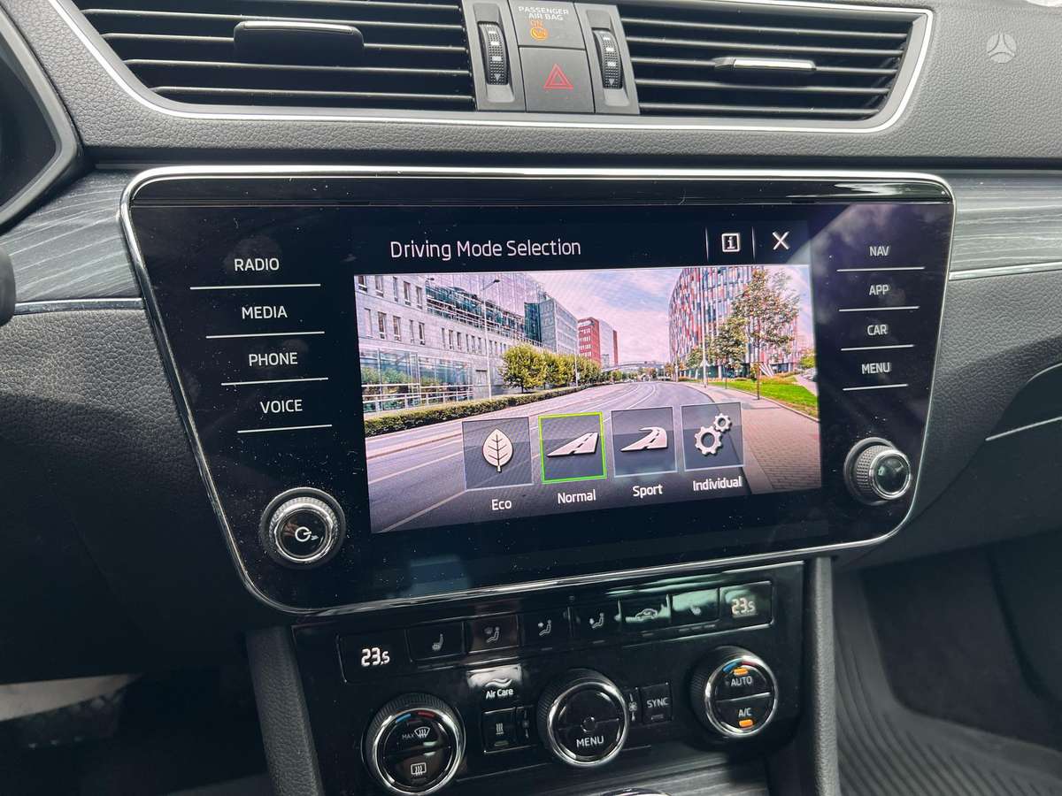 Skoda Superb, 2.0 l., Универсал