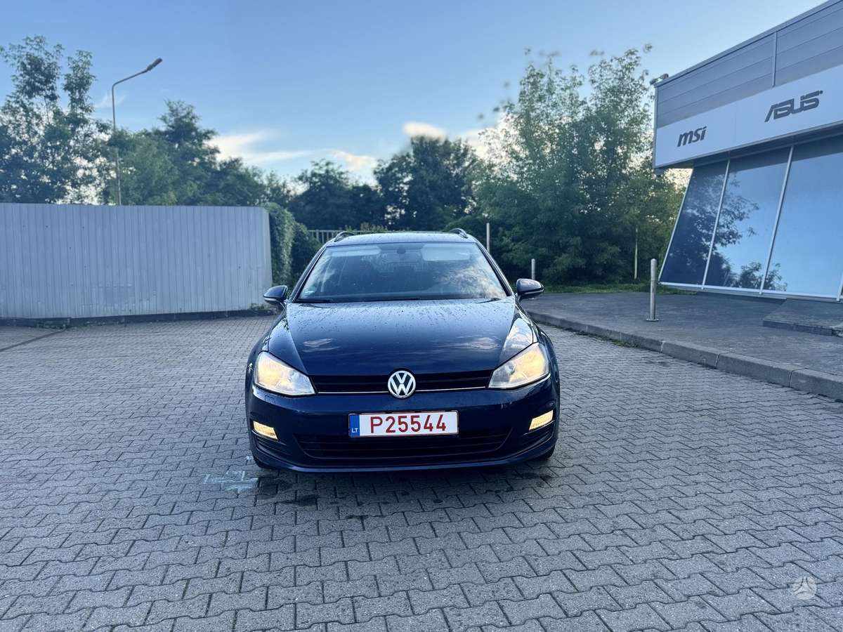Volkswagen Golf - 2