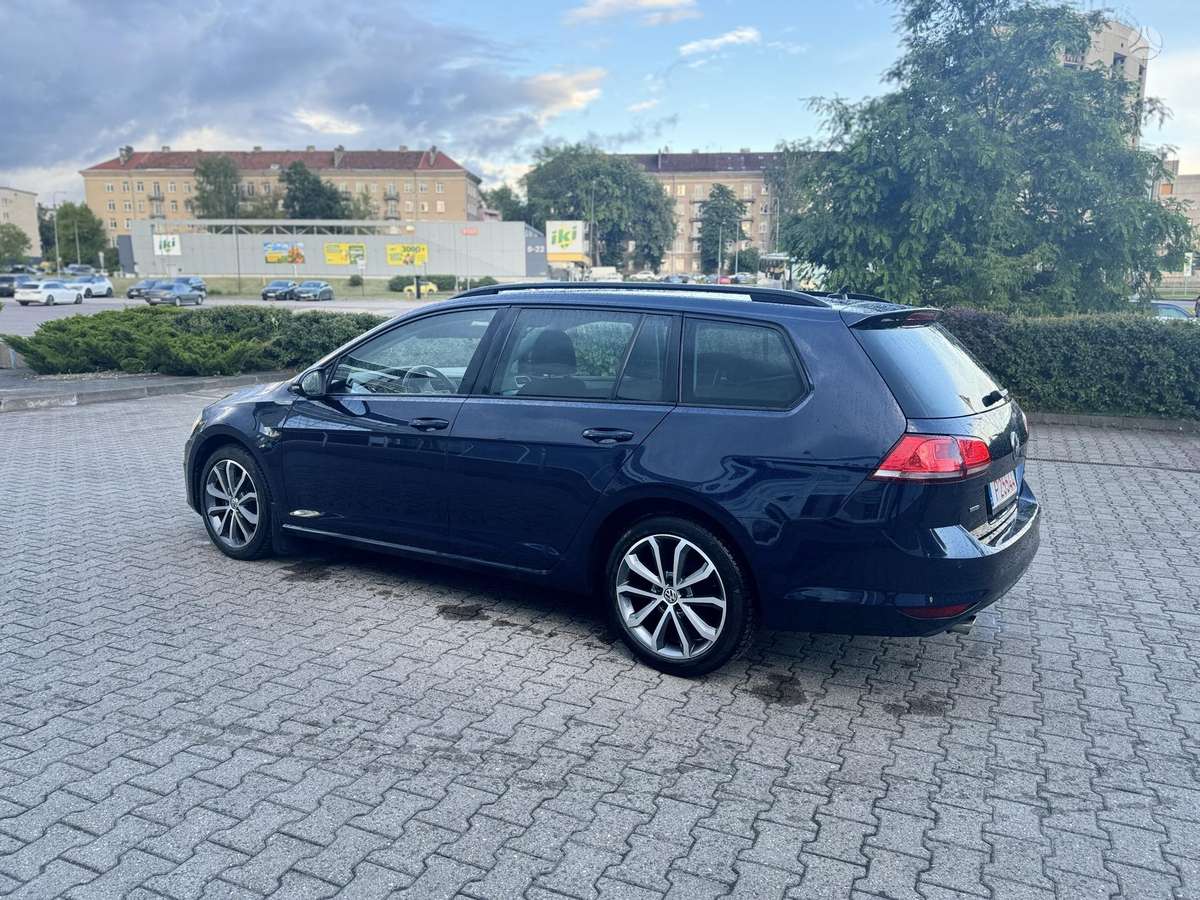 Volkswagen Golf - 7