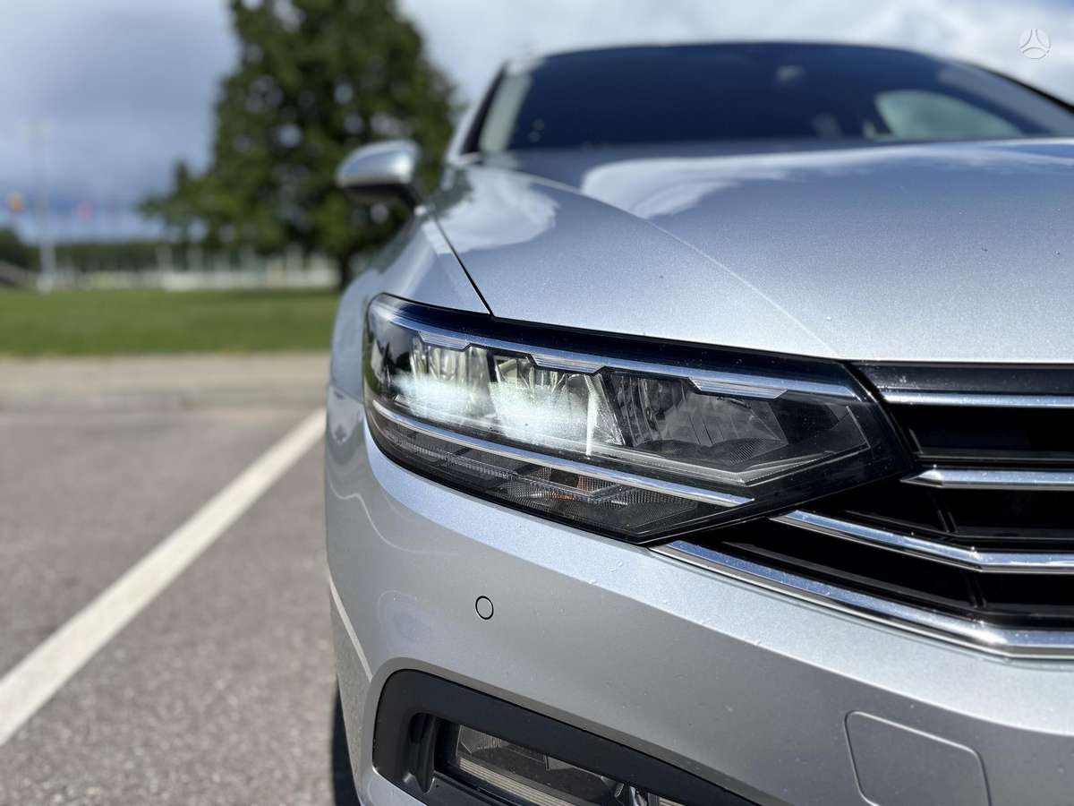 Volkswagen Passat, 2.0 l., Универсал
