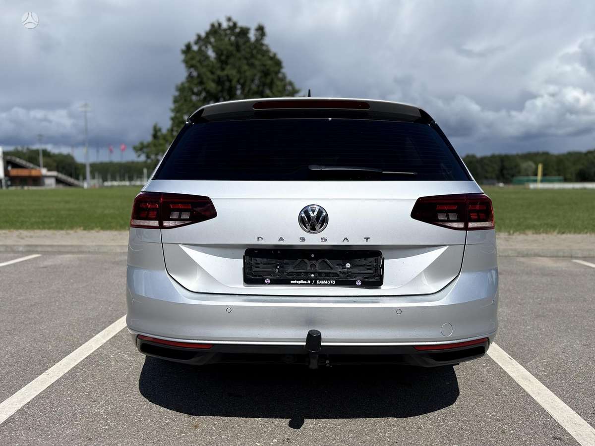 Volkswagen Passat - 10