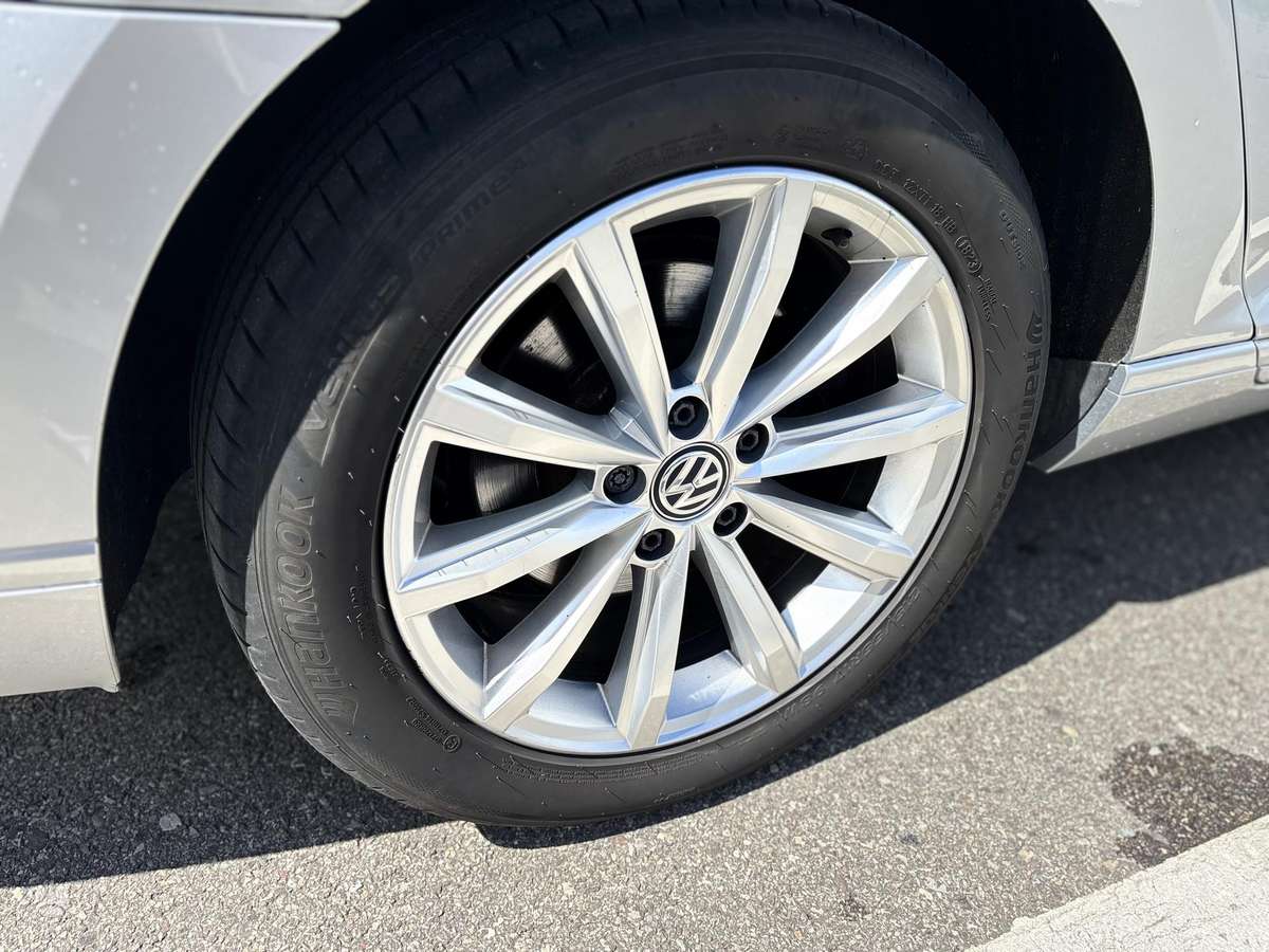 Volkswagen Passat, 2.0 l., Универсал
