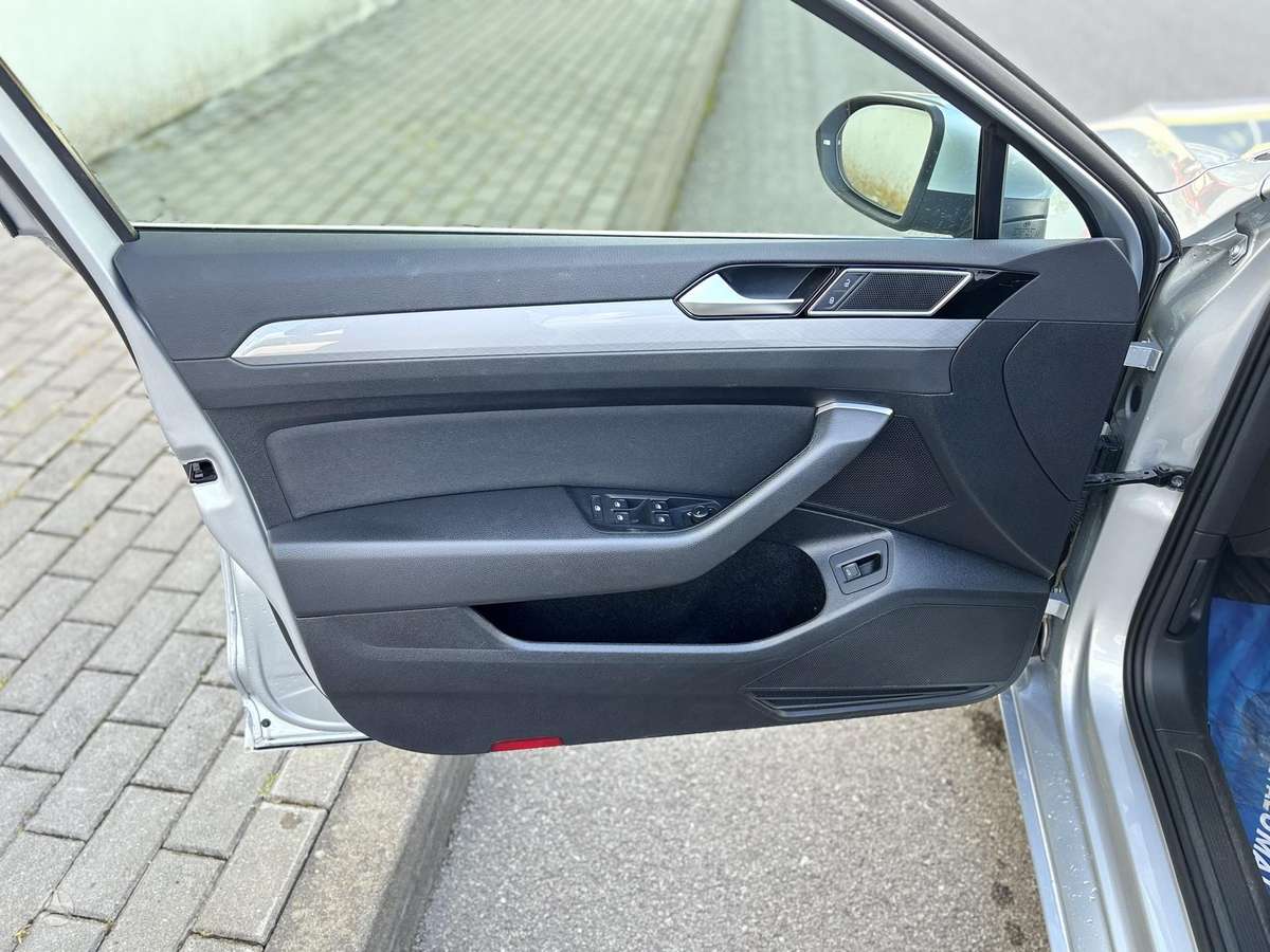 Volkswagen Passat, 2.0 l., Универсал