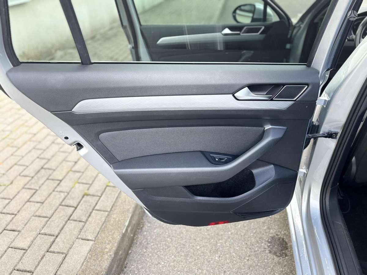 Volkswagen Passat, 2.0 l., Универсал