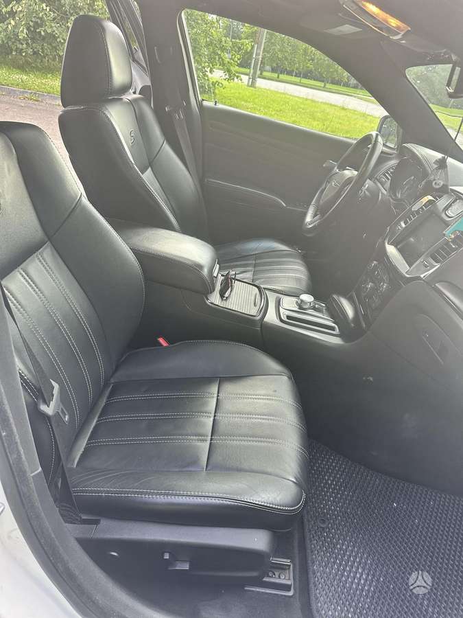 Chrysler 300S, 5.7 l., Седан
