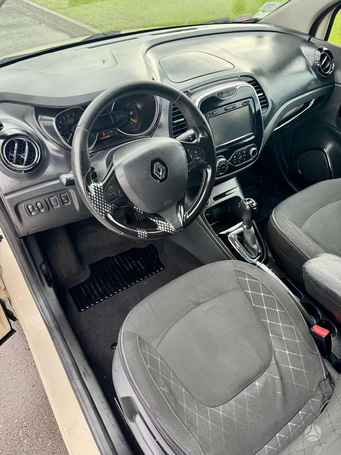 Renault Captur, 1.2 l., Внедорожник / Кроссовер