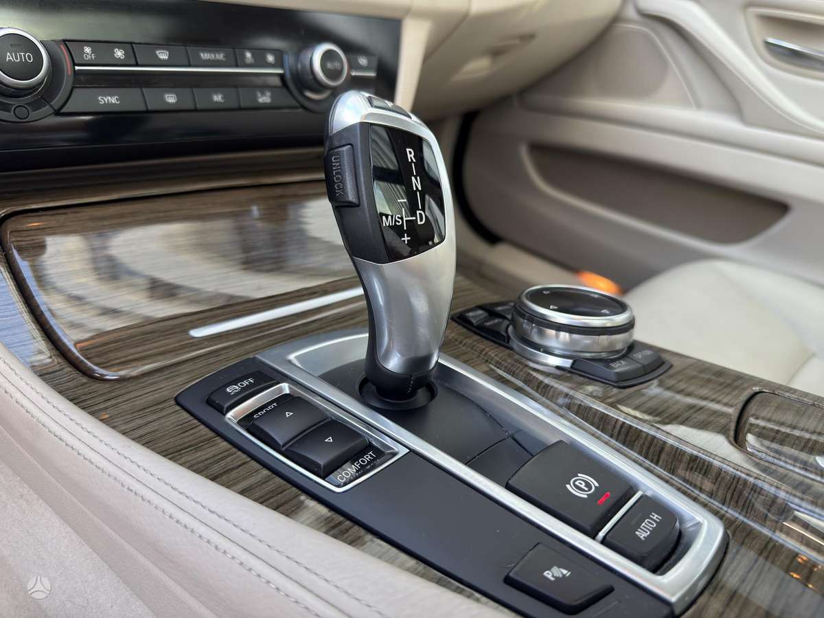 BMW 520, 2.0 l., universalas