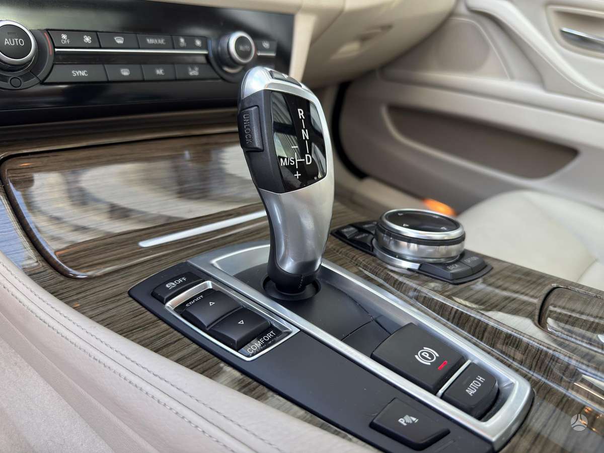 BMW 520, 2.0 l., wagon