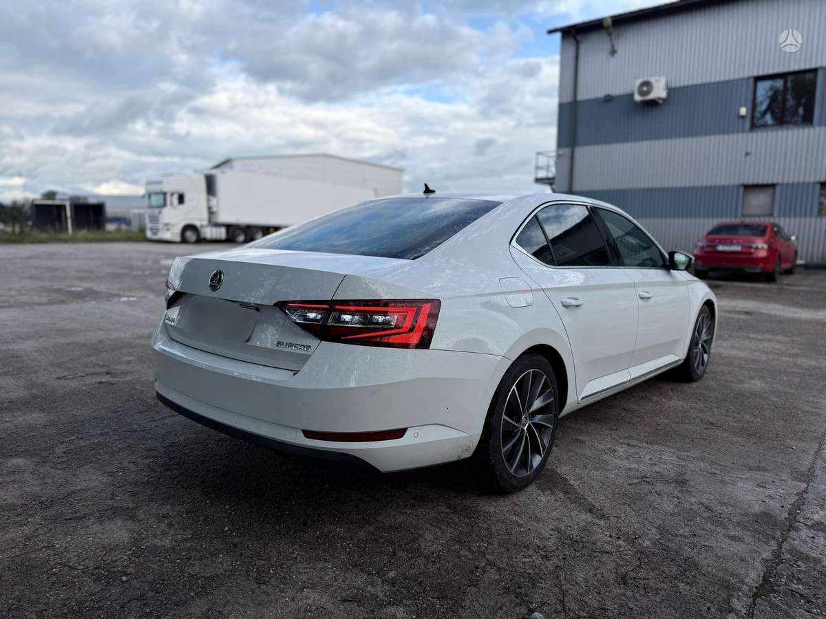 Skoda Superb, 2.0 l., hatchback