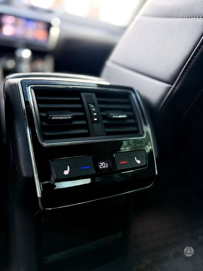 Skoda Superb, 2.0 l., hatchback