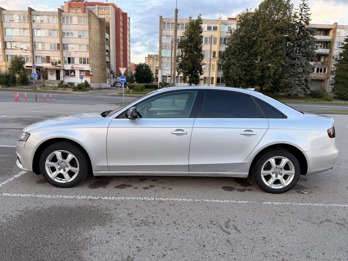 Audi A4, 2.0 l., sedanas