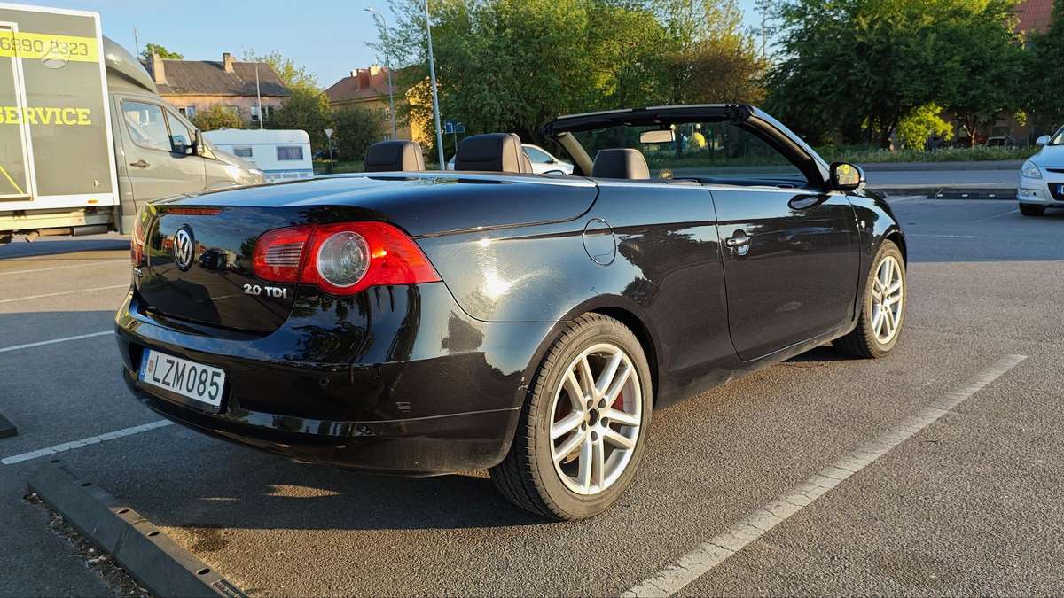Volkswagen Eos, 2.0 l., convertible