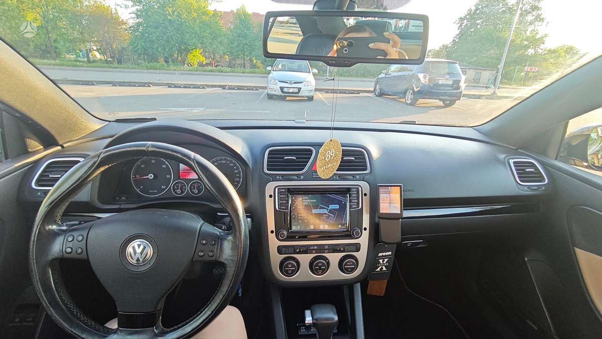 Volkswagen Eos, 2.0 l., convertible