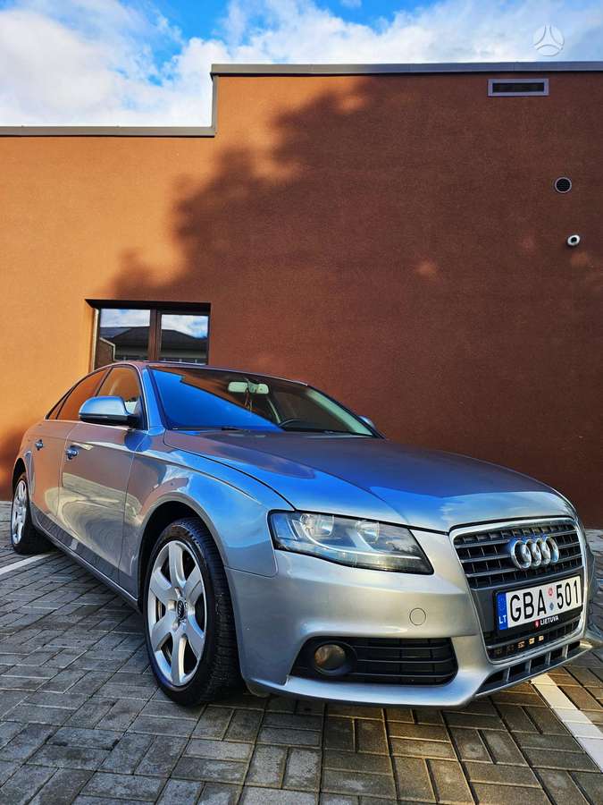 Audi A4, 2.0 l., Седан