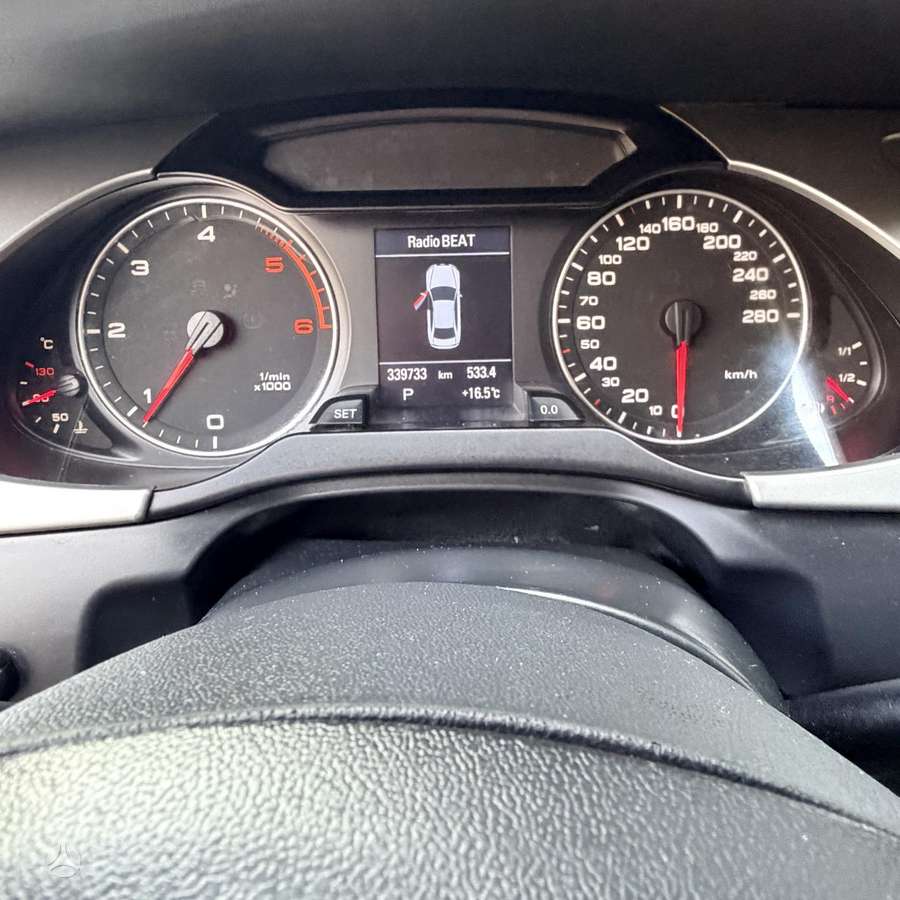 Audi A4, 2.0 l., Седан