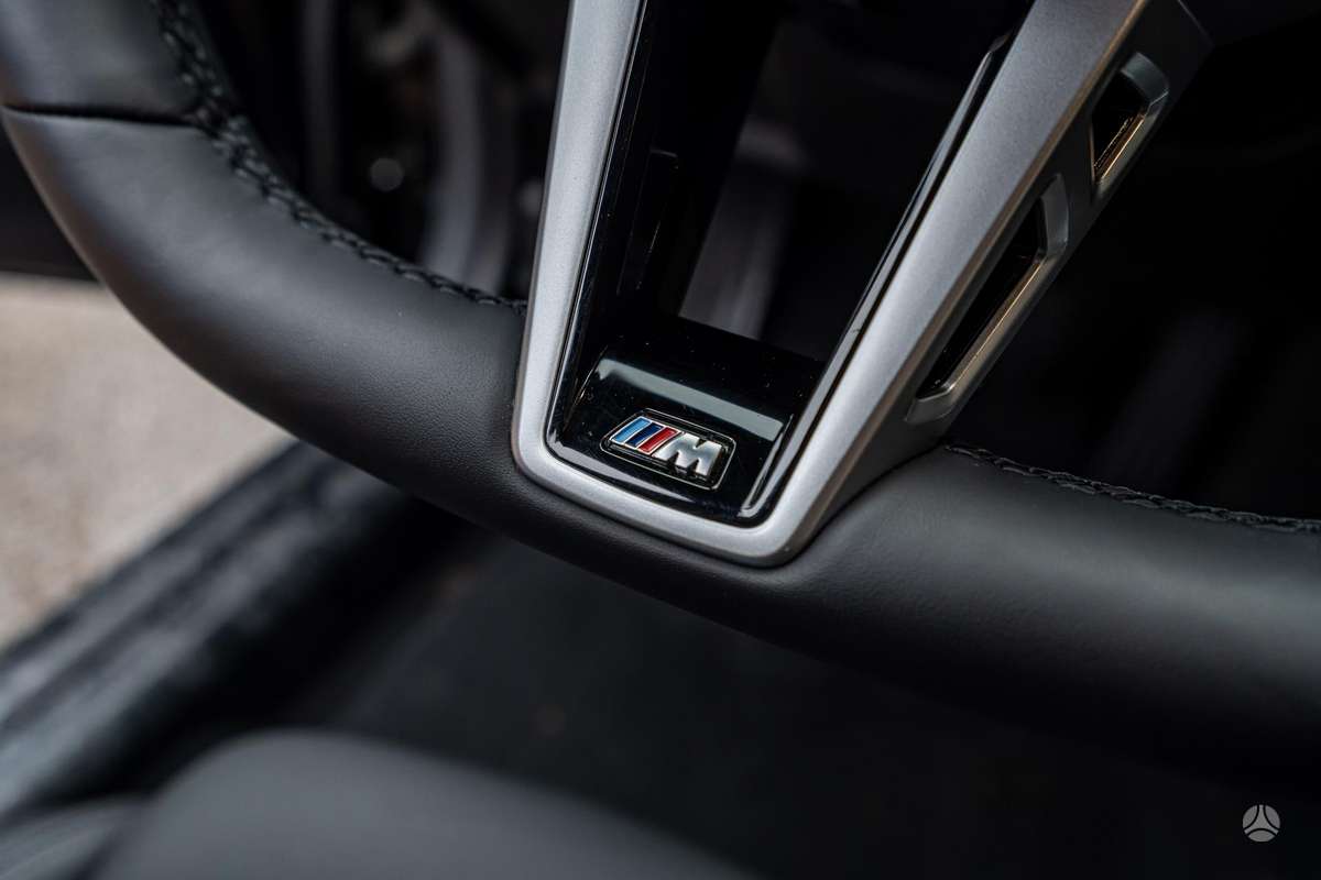 BMW i4, 84 kWh, hatchback