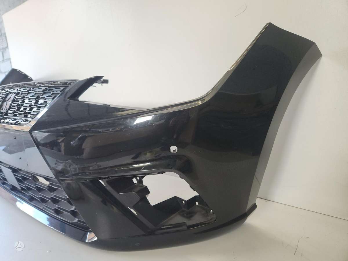 Seat Ibiza, 6F0 807 221 D, bumpers