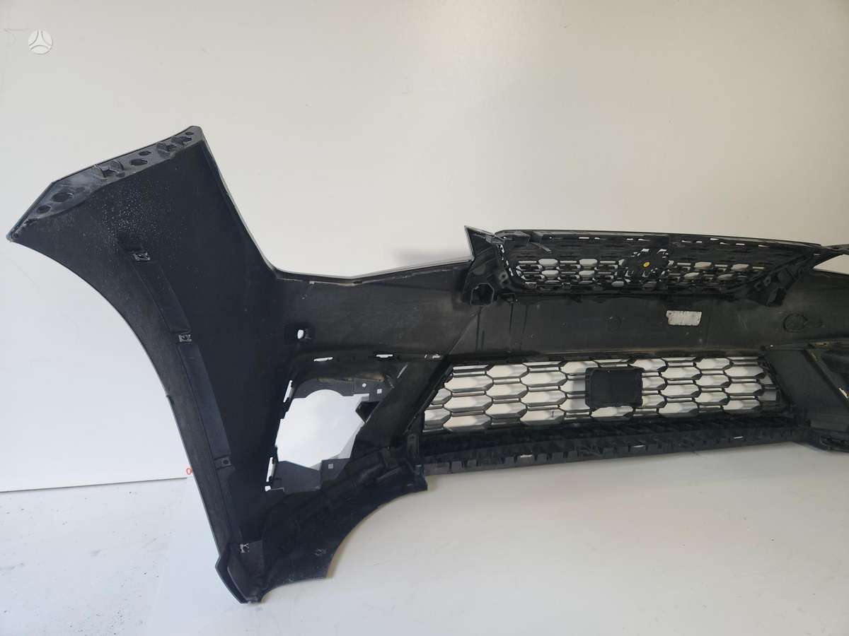 Seat Ibiza, 6F0 807 221 D, bumpers