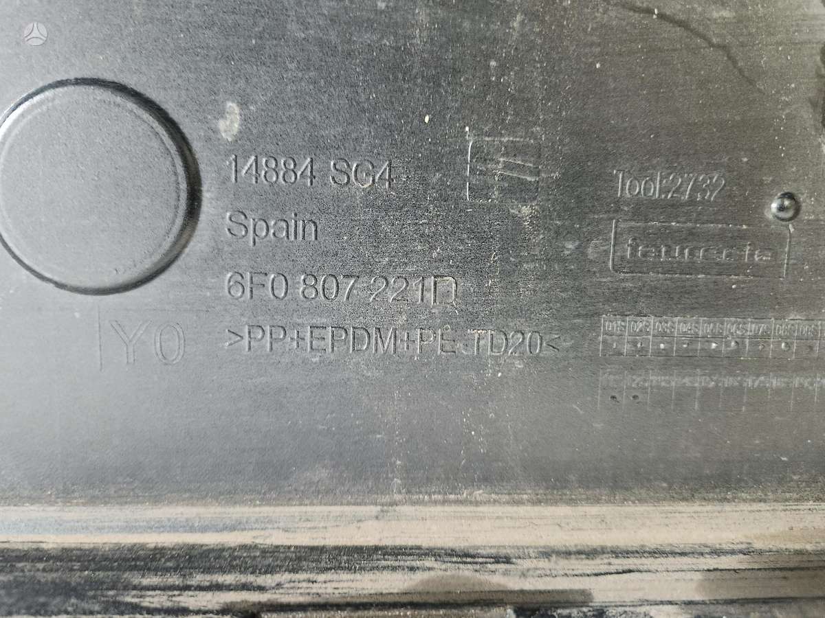 Seat Ibiza, 6F0 807 221 D, bumpers