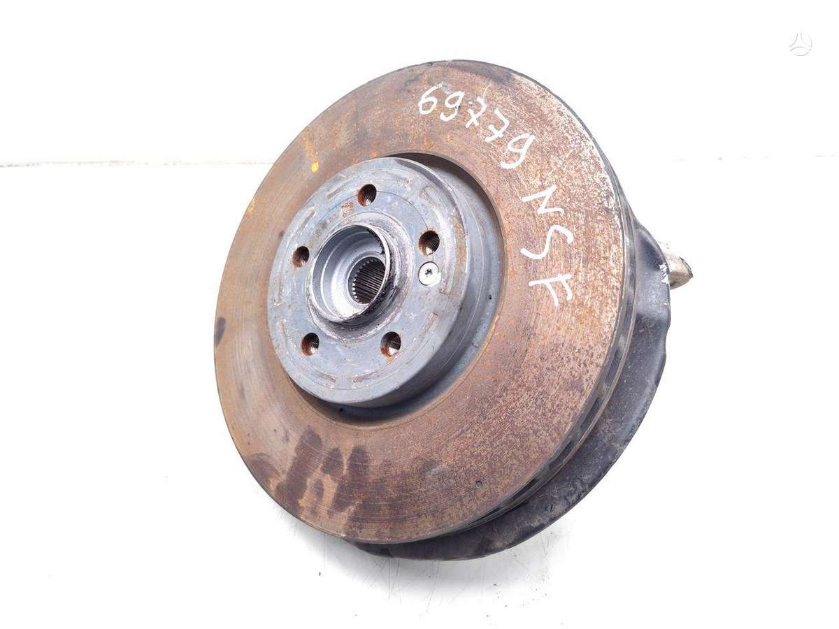 Mercedes-Benz EQB hubs